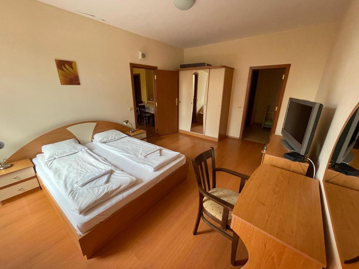 Borovets Holiday Apartments - Different Locations In Боровец Екстер'єр фото