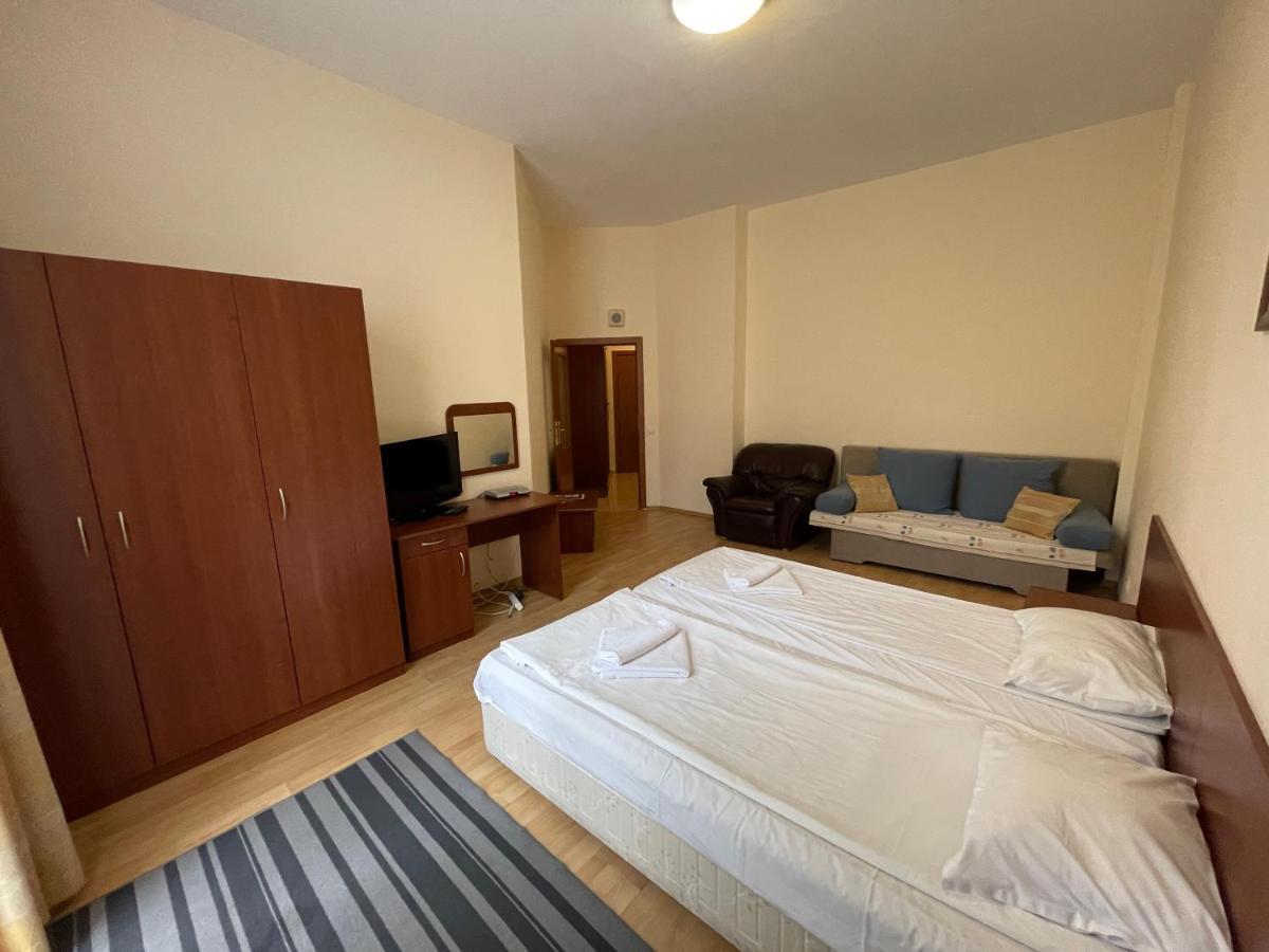 Borovets Holiday Apartments - Different Locations In Боровец Екстер'єр фото