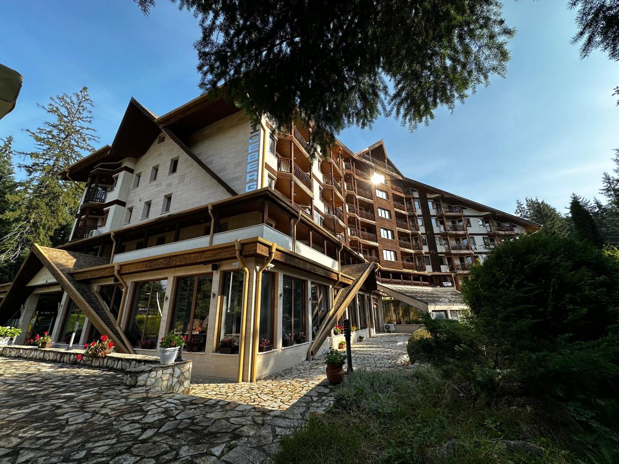 Borovets Holiday Apartments - Different Locations In Боровец Екстер'єр фото