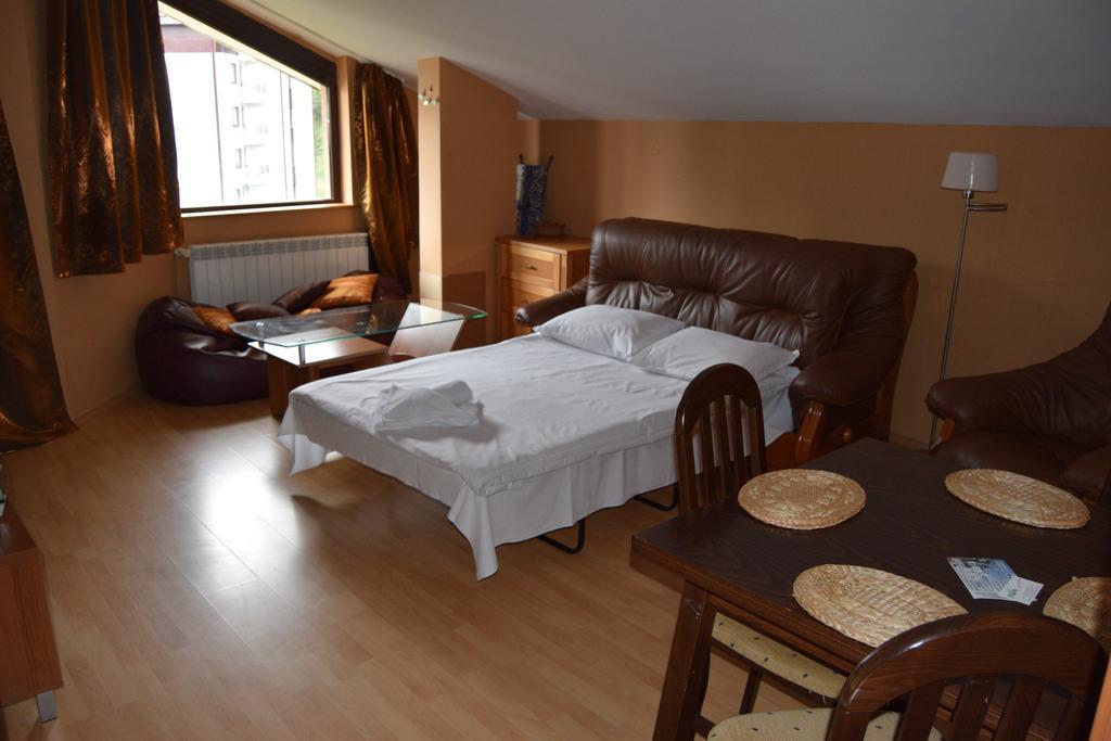 Borovets Holiday Apartments - Different Locations In Боровец Екстер'єр фото